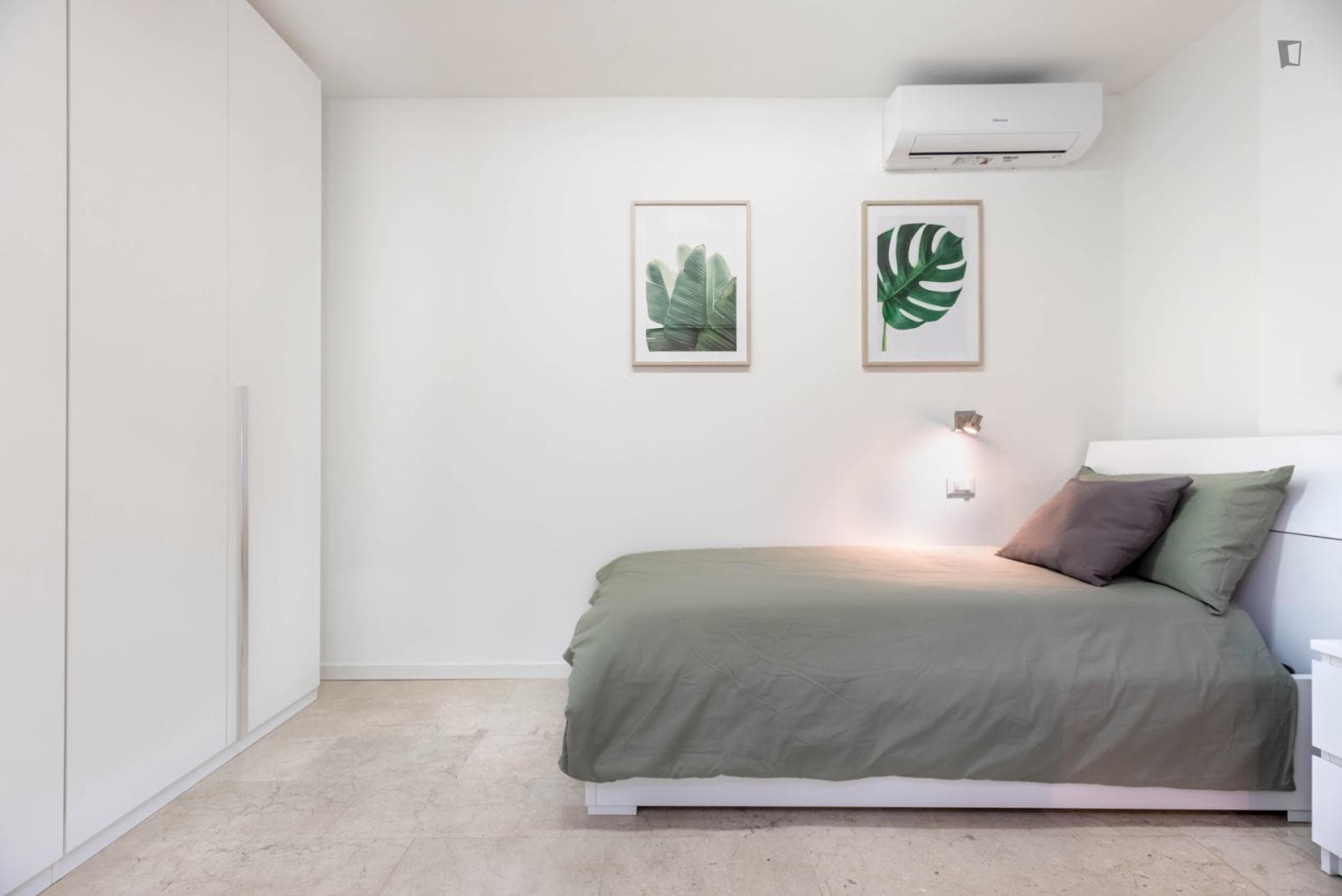 Comfy single bedroom near the central train station photo 1