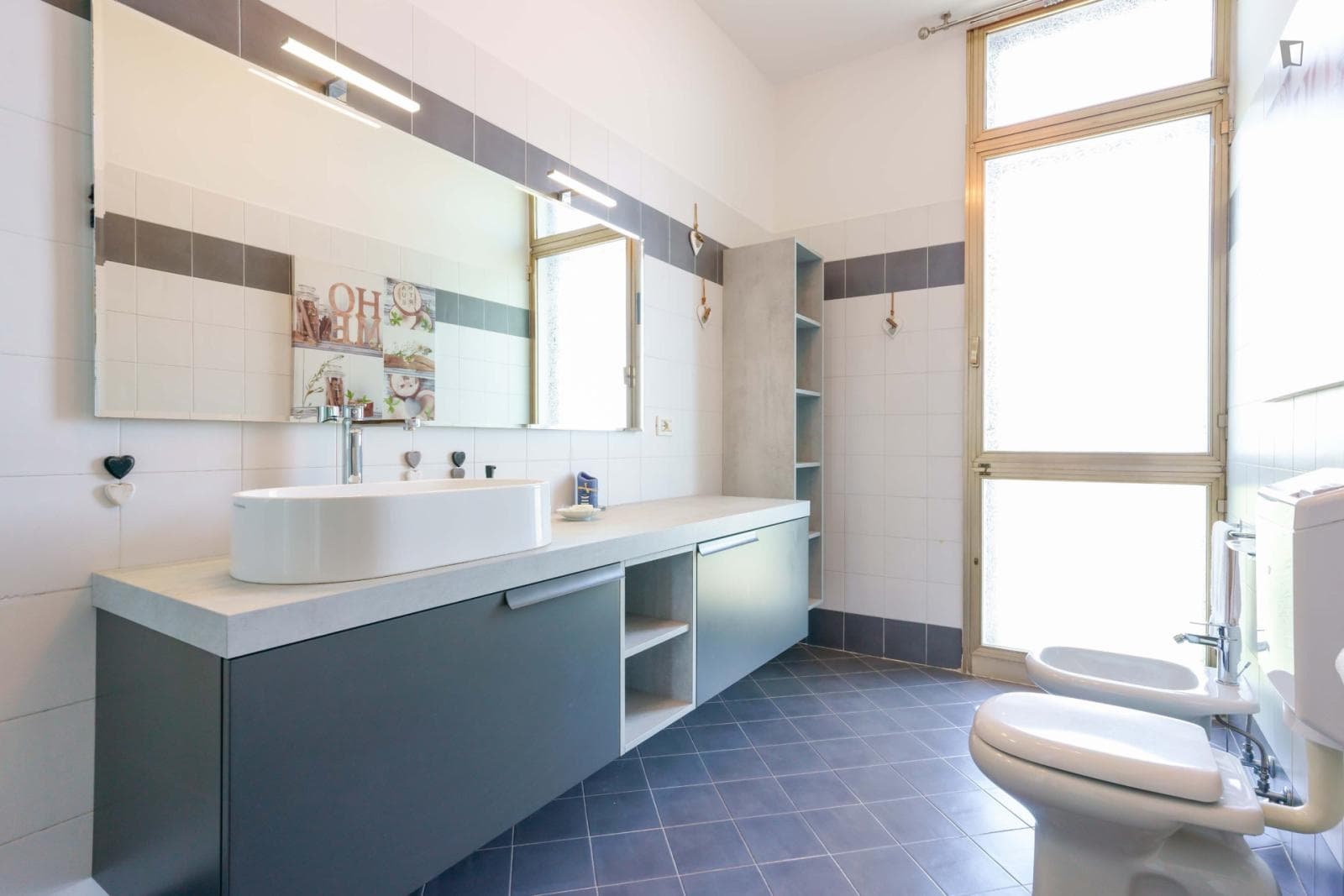 Bright and modern 2-bedroom apartment with outdoor area in Montecalvo photo 1