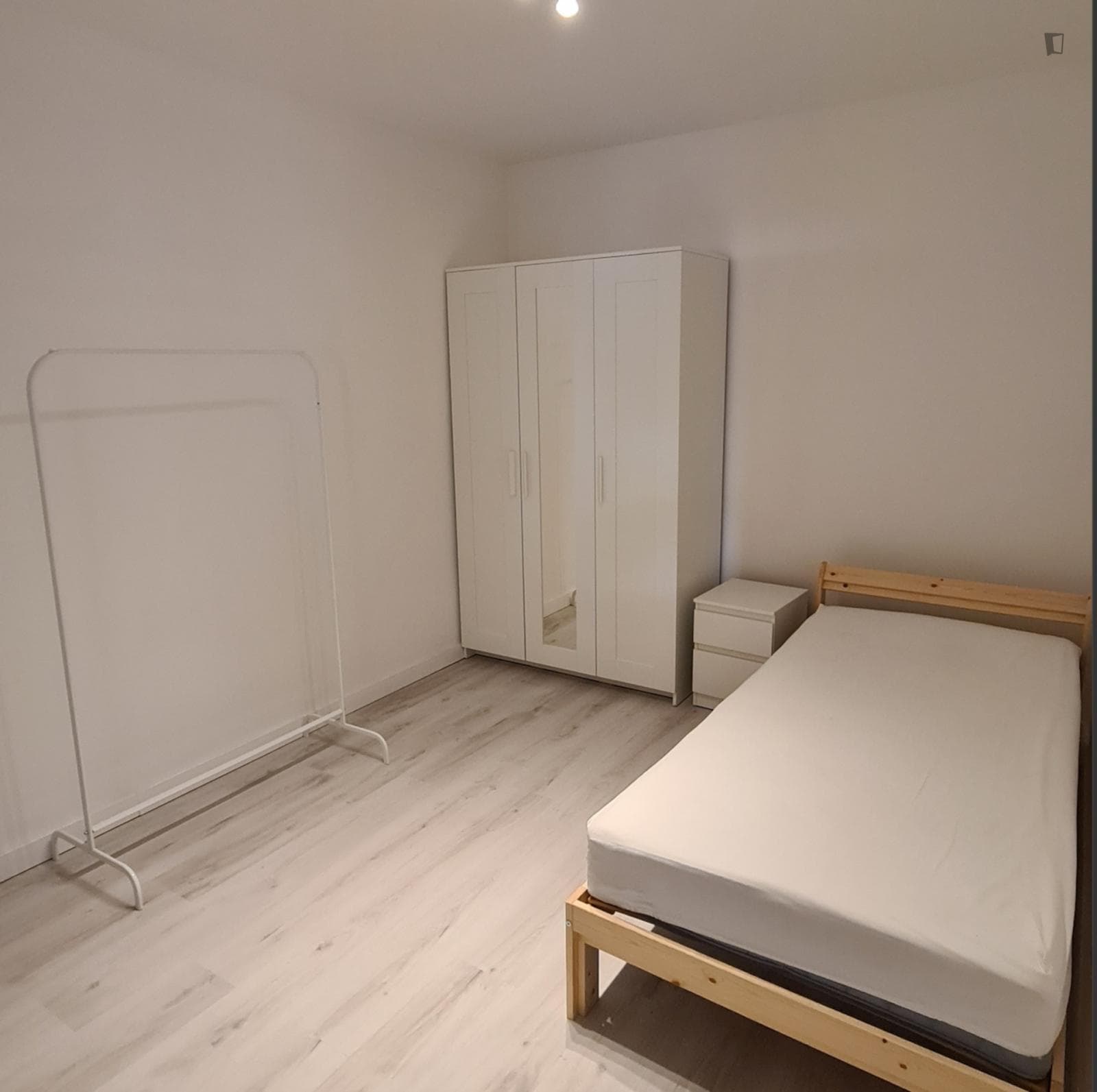 Nice Single Bedroom close to University of Lisbon photo 1