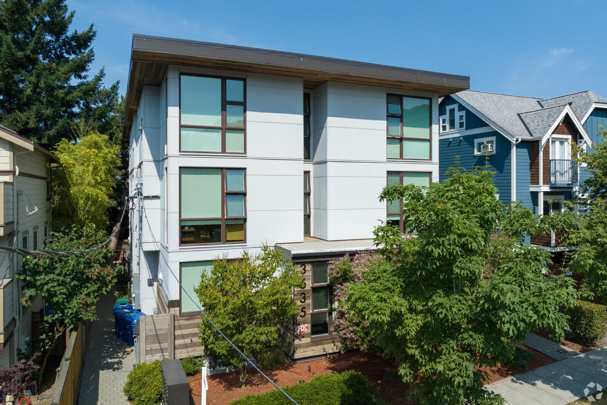 Property photo thumbnail