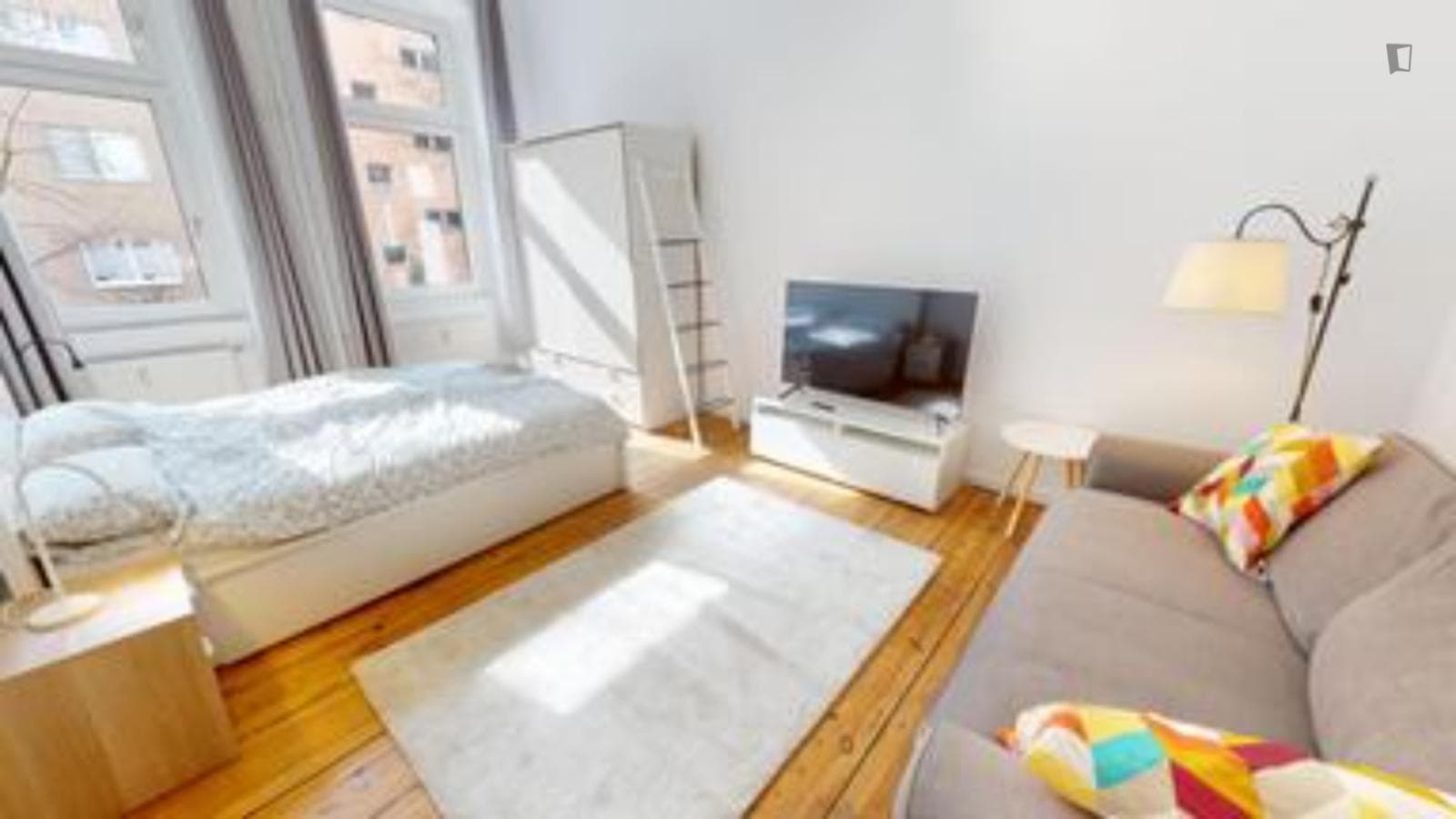 One-bedroom apartment in Kreuzberg photo 1
