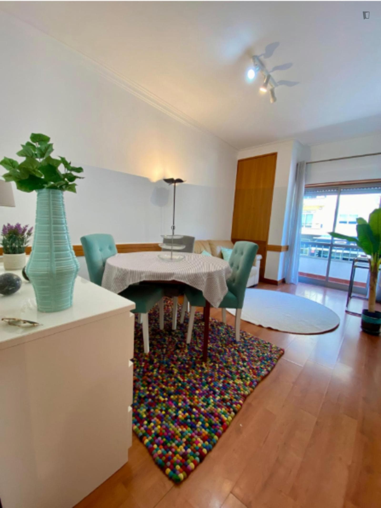 Lighted 1 Bedroom Apartment with a terrace close to  CUF Torres Vedras Hospital photo 1