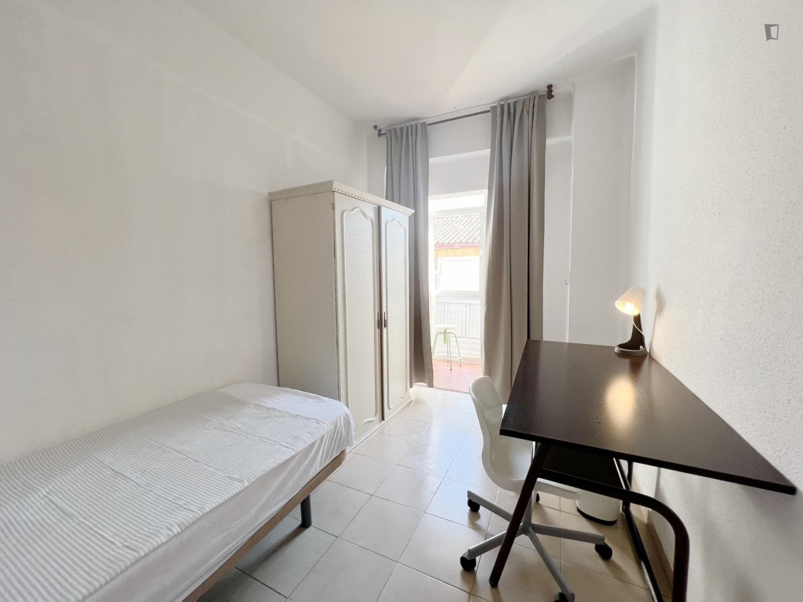Snug single bedroom in Los Cármenes photo 1