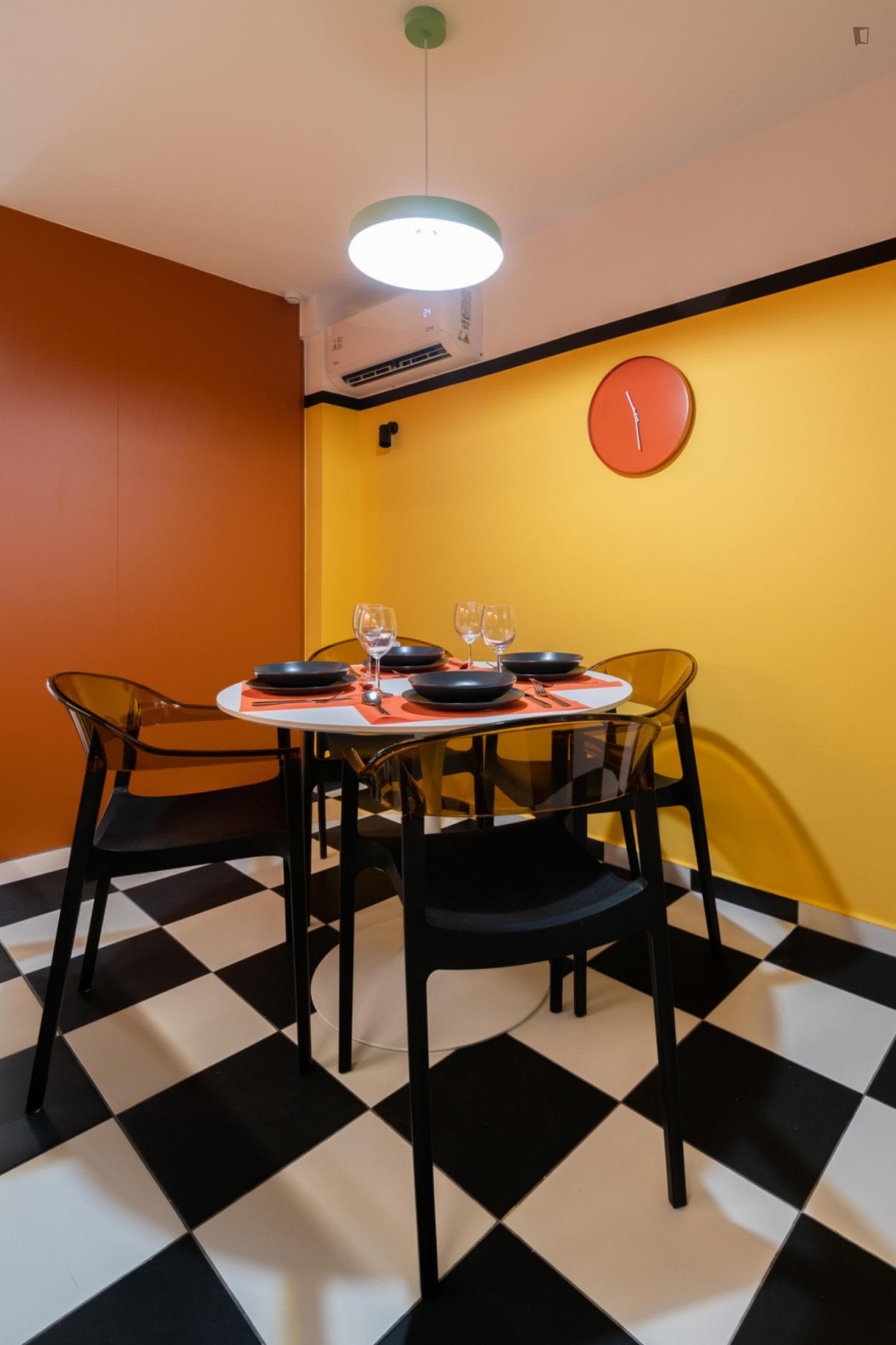 Color Bliss Pagrati 1 bedroom patio apartment in the heart of the city photo 1