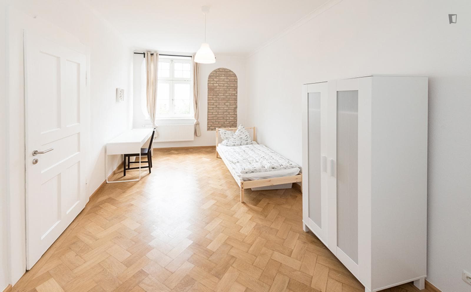 Big single bedroom in central Glockenbachviertel photo 1