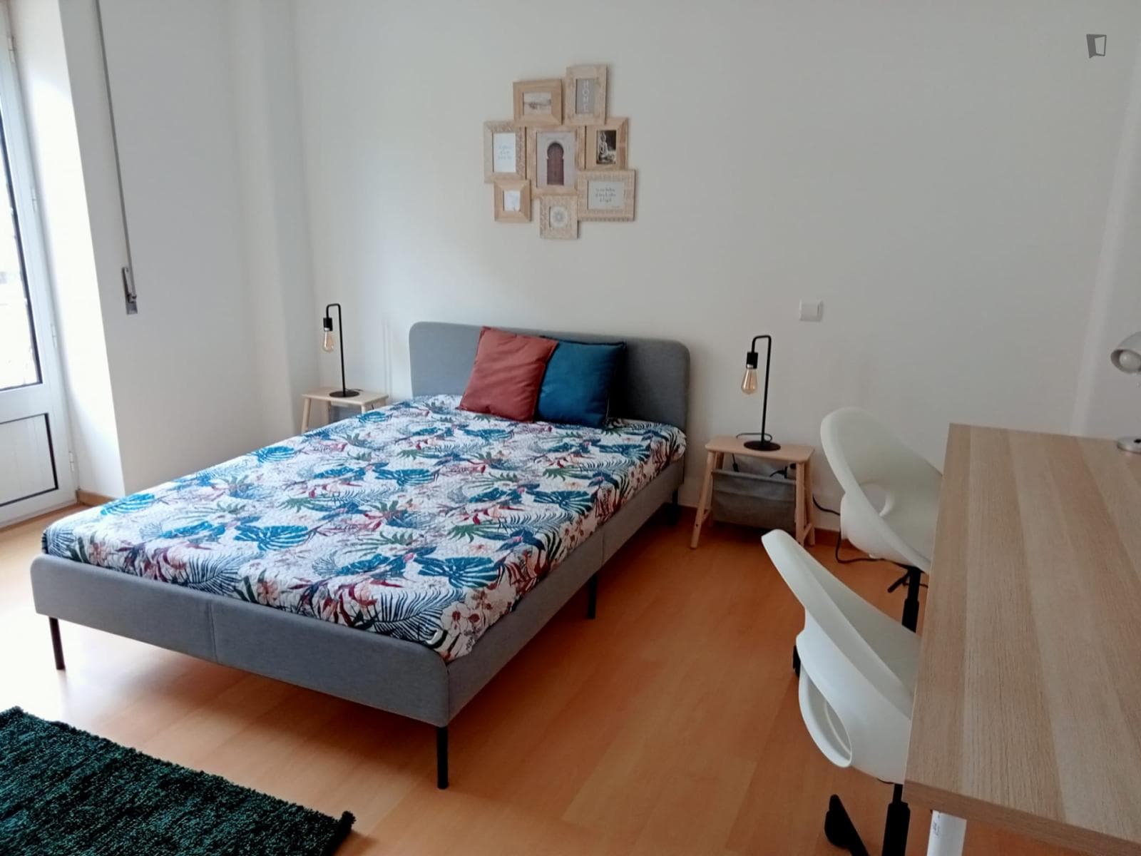 Amazing Double Ensuite Bedroom, with Balcony, Close To Coimbra Stadium photo 1