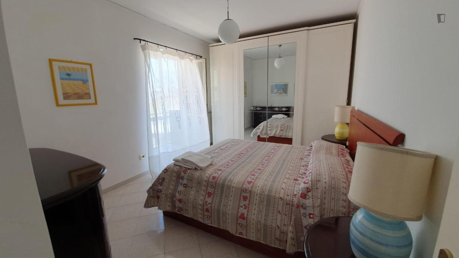 Comfy Double Bedroom in the historical centre photo 1