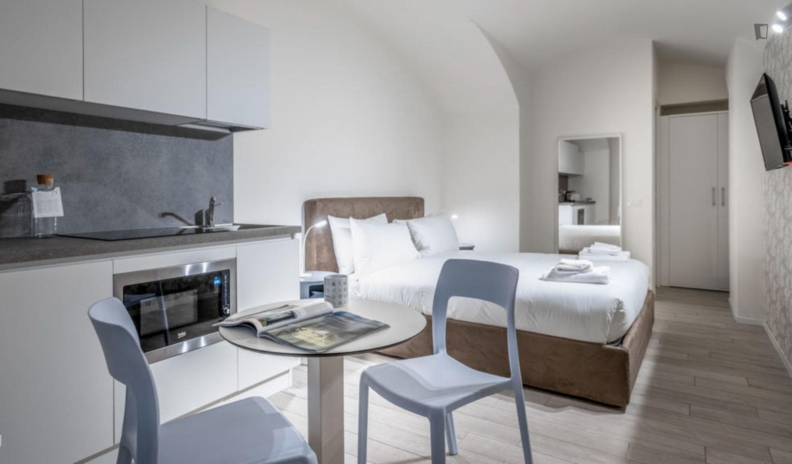 Property photo thumbnail