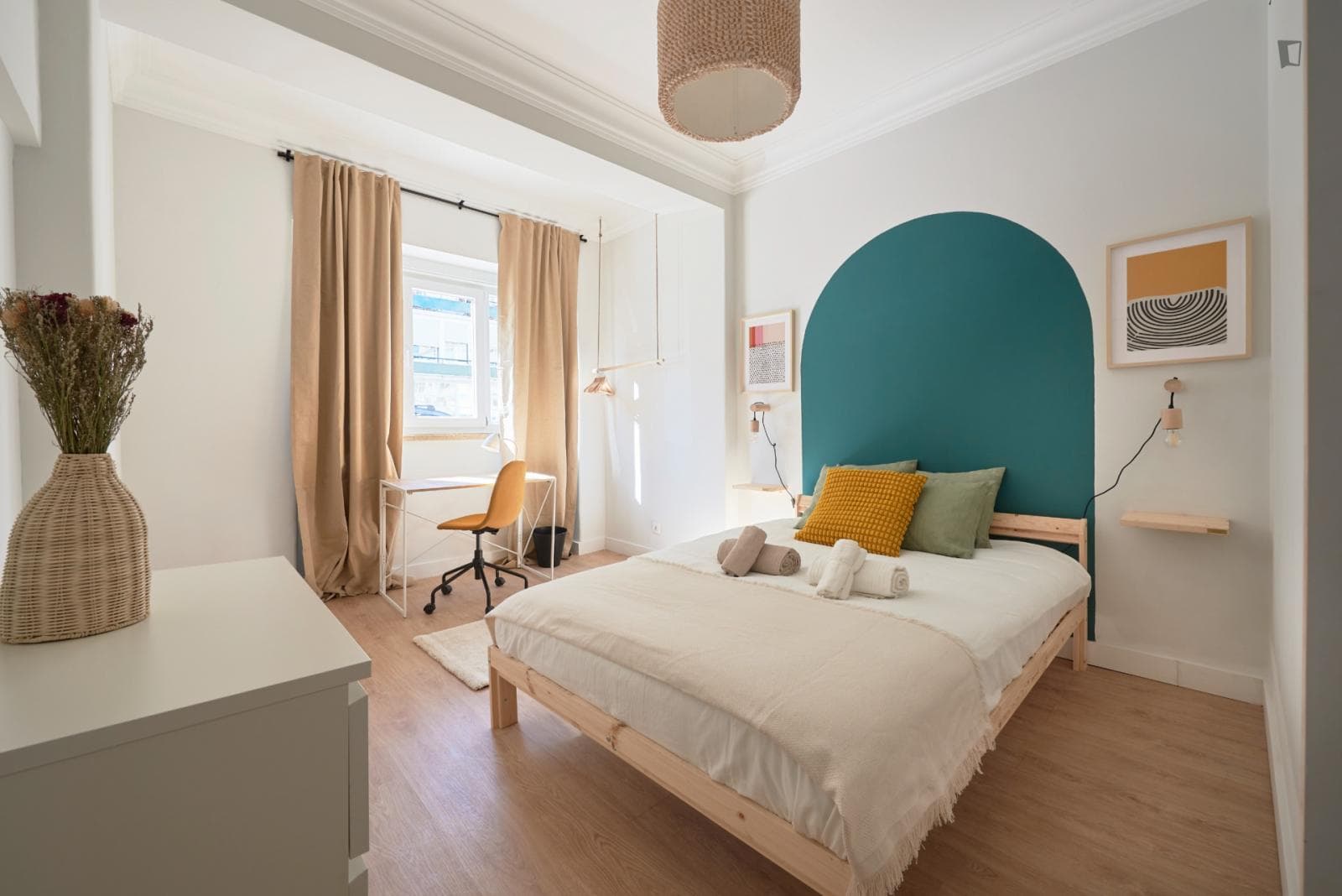Appealing double ensuite bedroom near the Roma-Areeiro train station - Room 2 photo 1