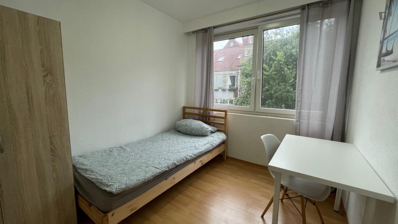 Cozy bedroom in Neustadt near University photo 1