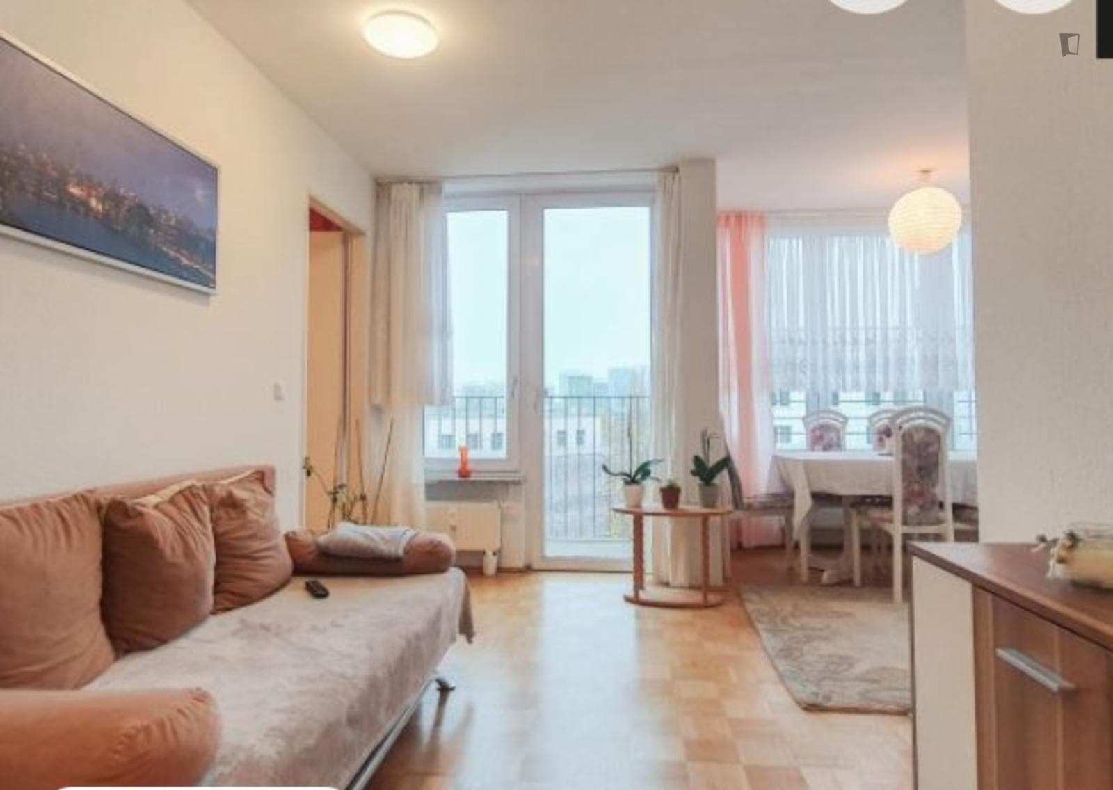 Very bright studio in the Mitte district photo 1