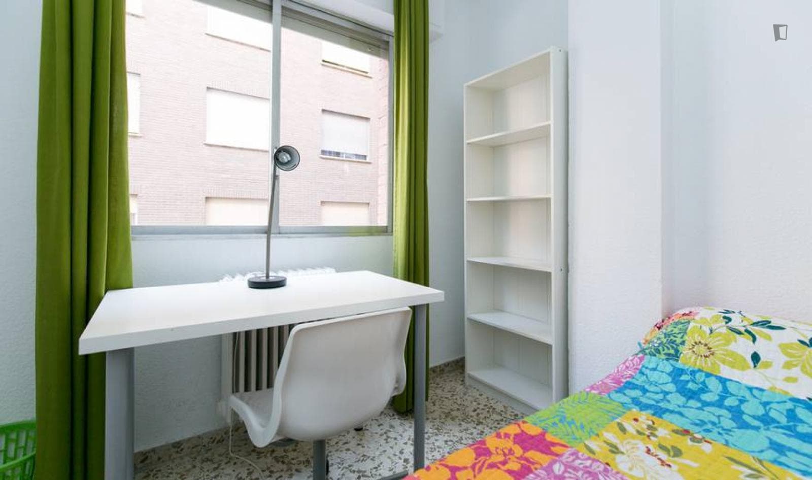 Nice double bedroom in urban location near the Parque Federico García Lorca photo 1