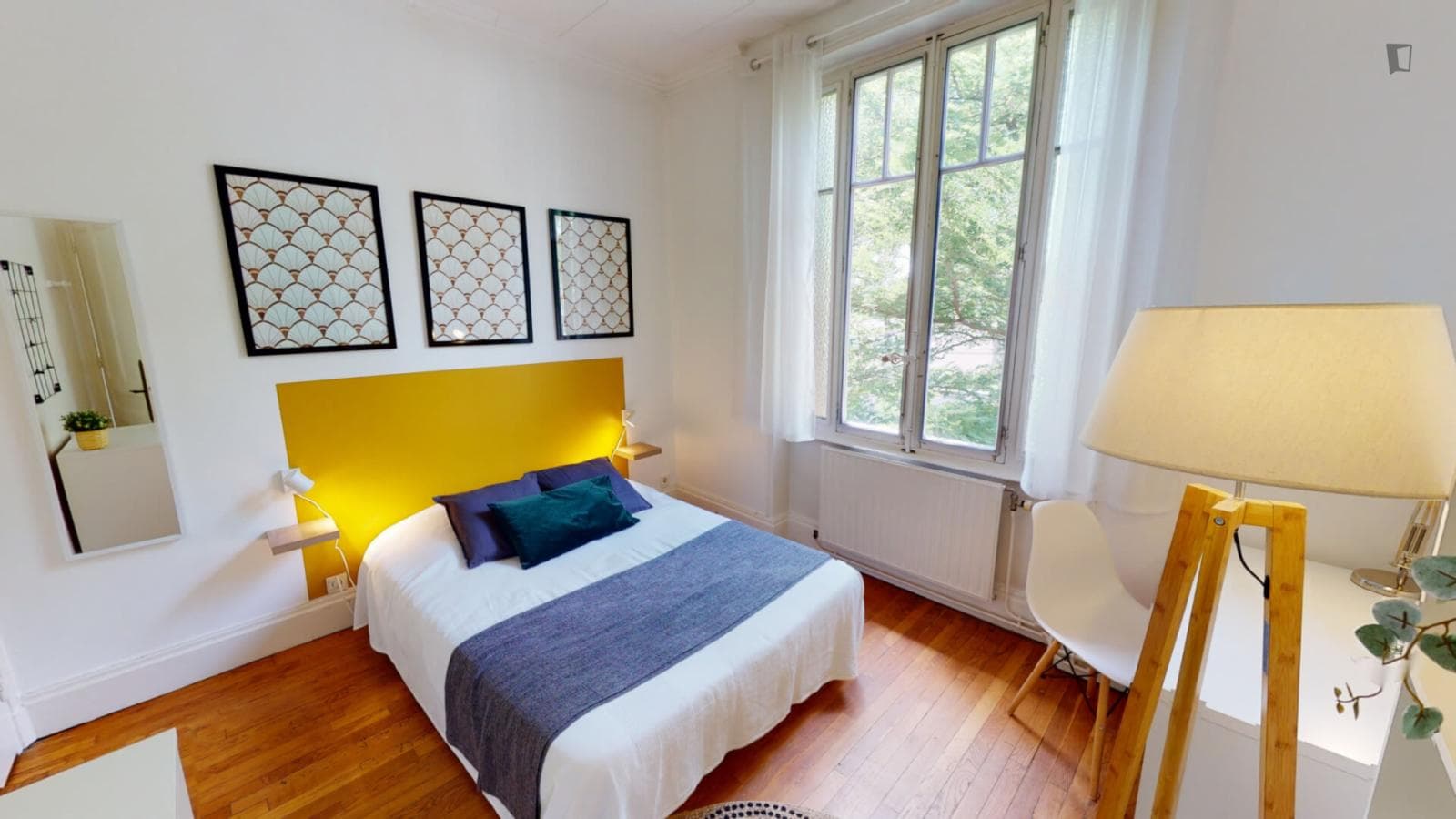 Property photo thumbnail