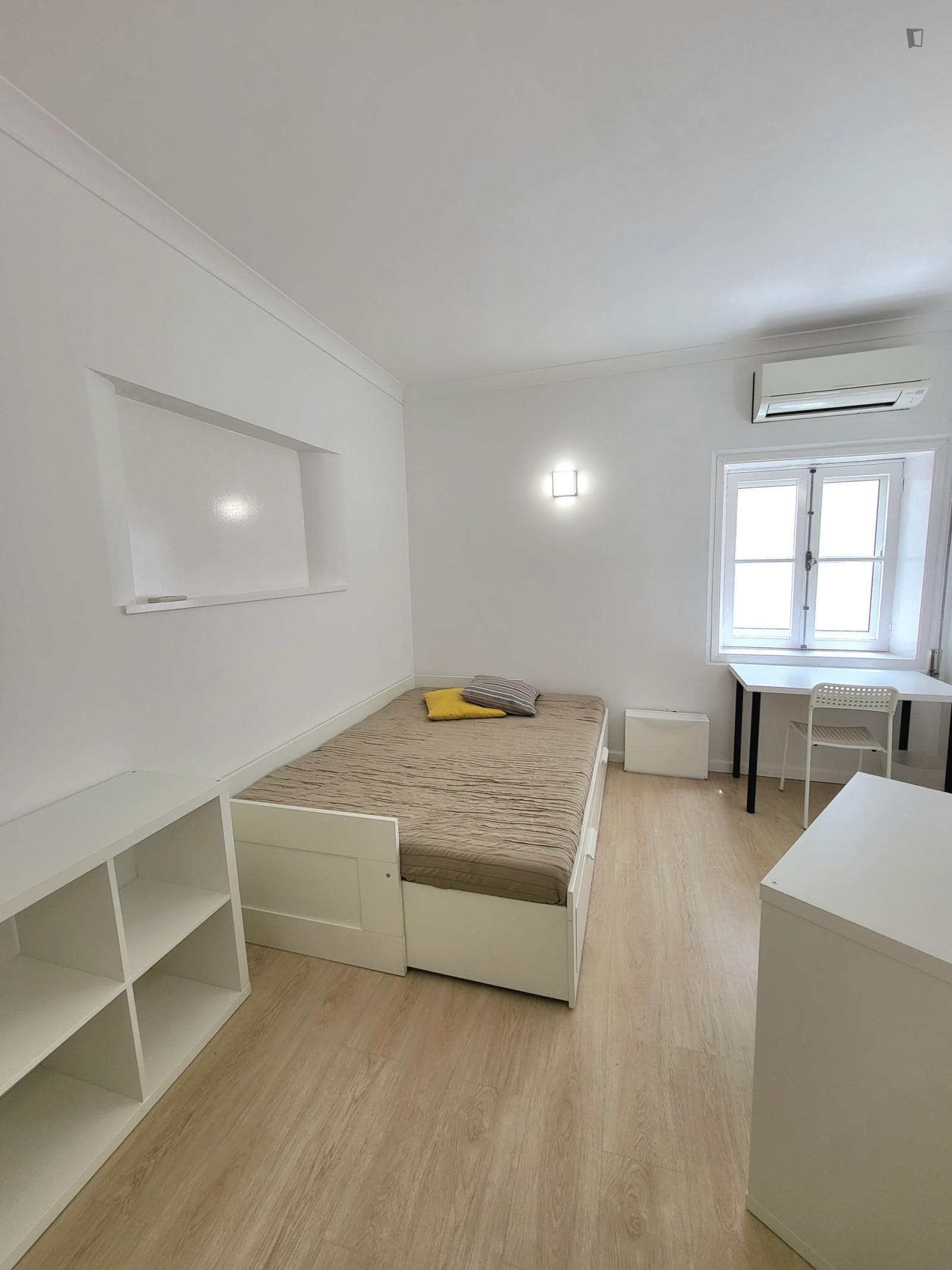 Good double bedroom close to Polo Universitário Porto photo 1