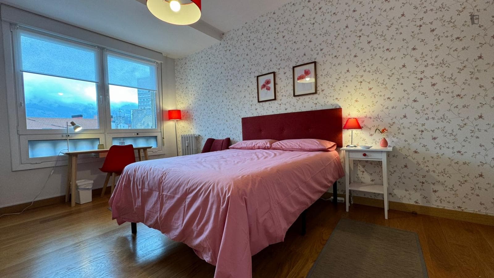 Appealing double bedroom in Indautxu photo 1
