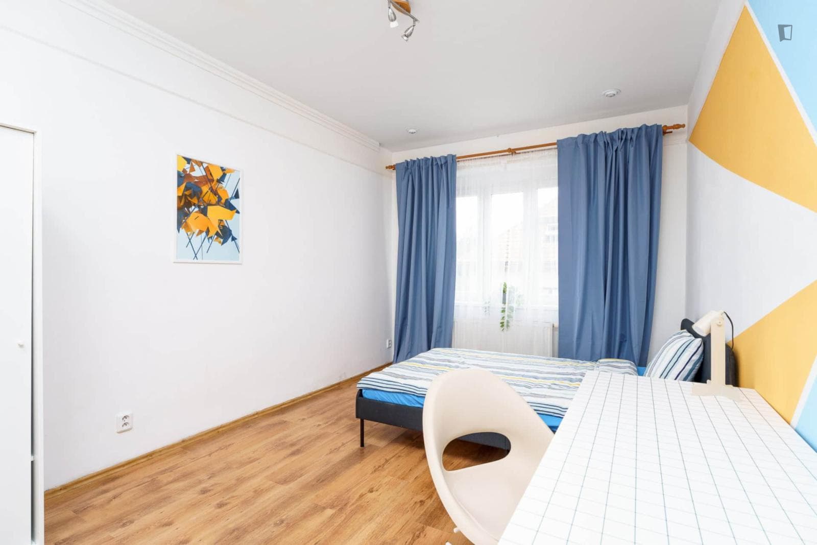 Property photo thumbnail