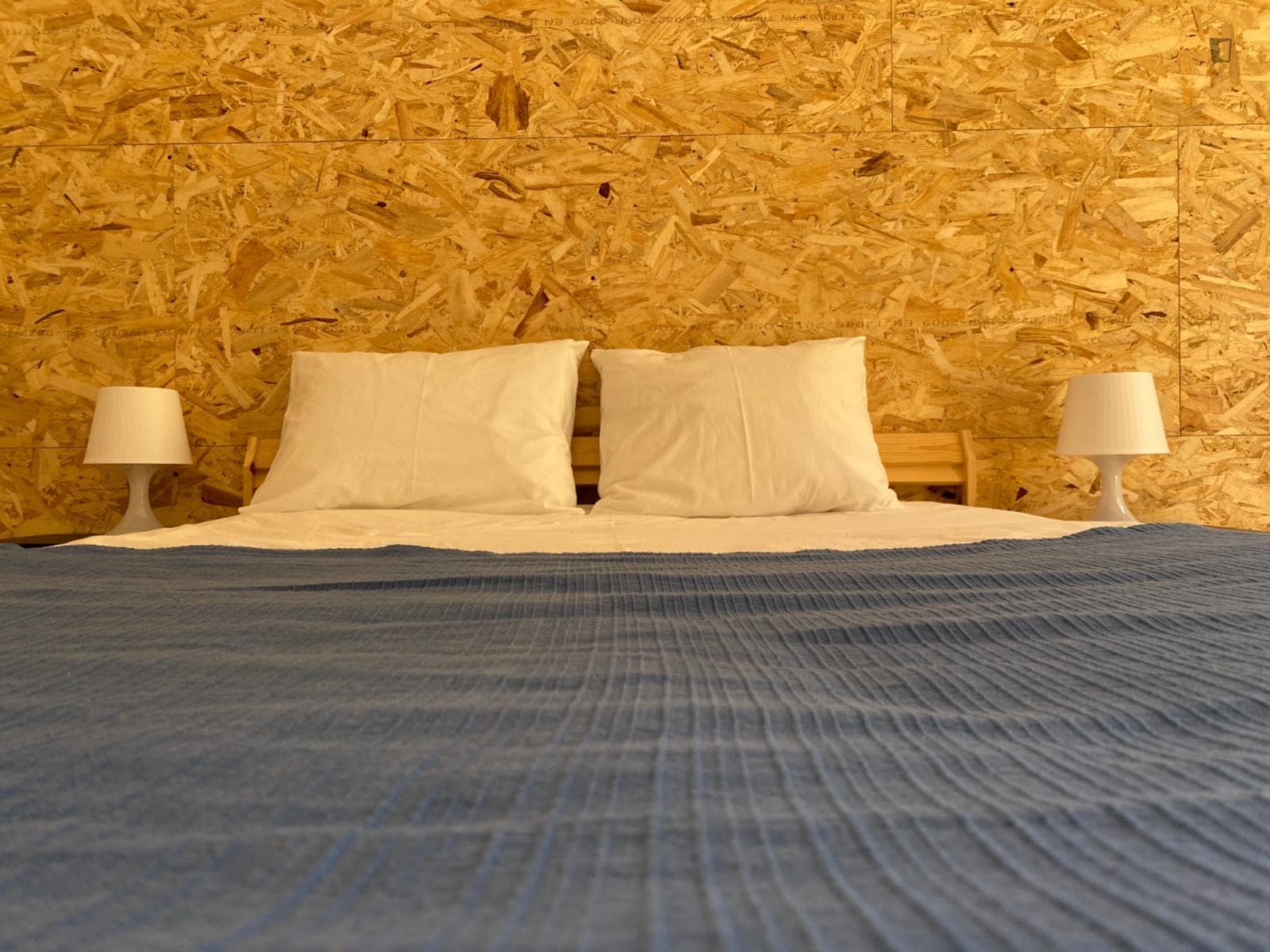 Nice double bedroom in Campo Pequeno photo 1