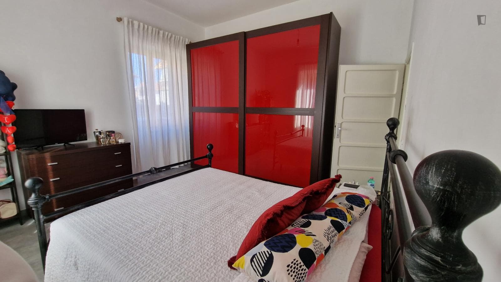 Sunny double room photo 1
