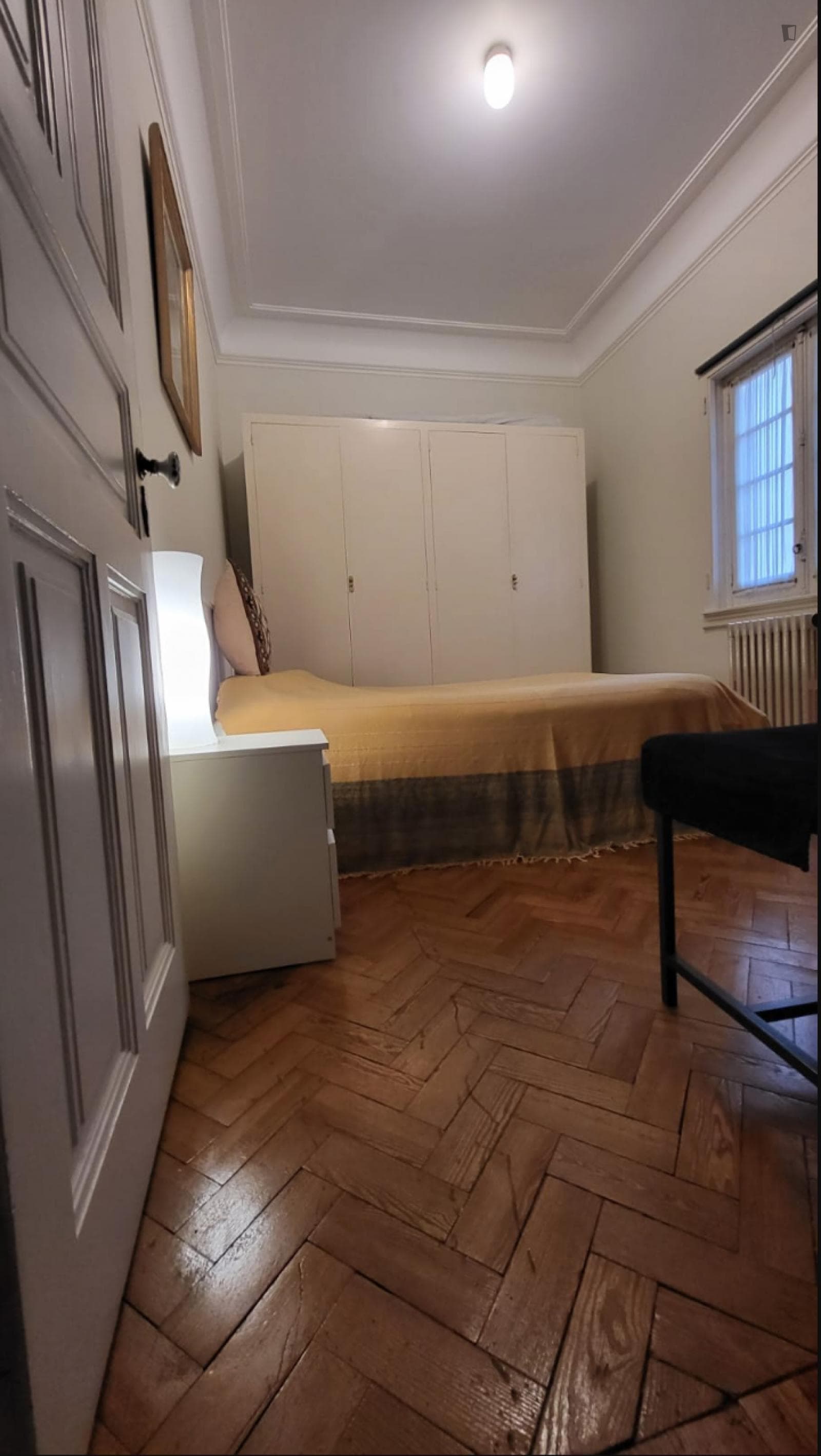Very nice bedroom close to Marquês de Pombal metro station photo 1