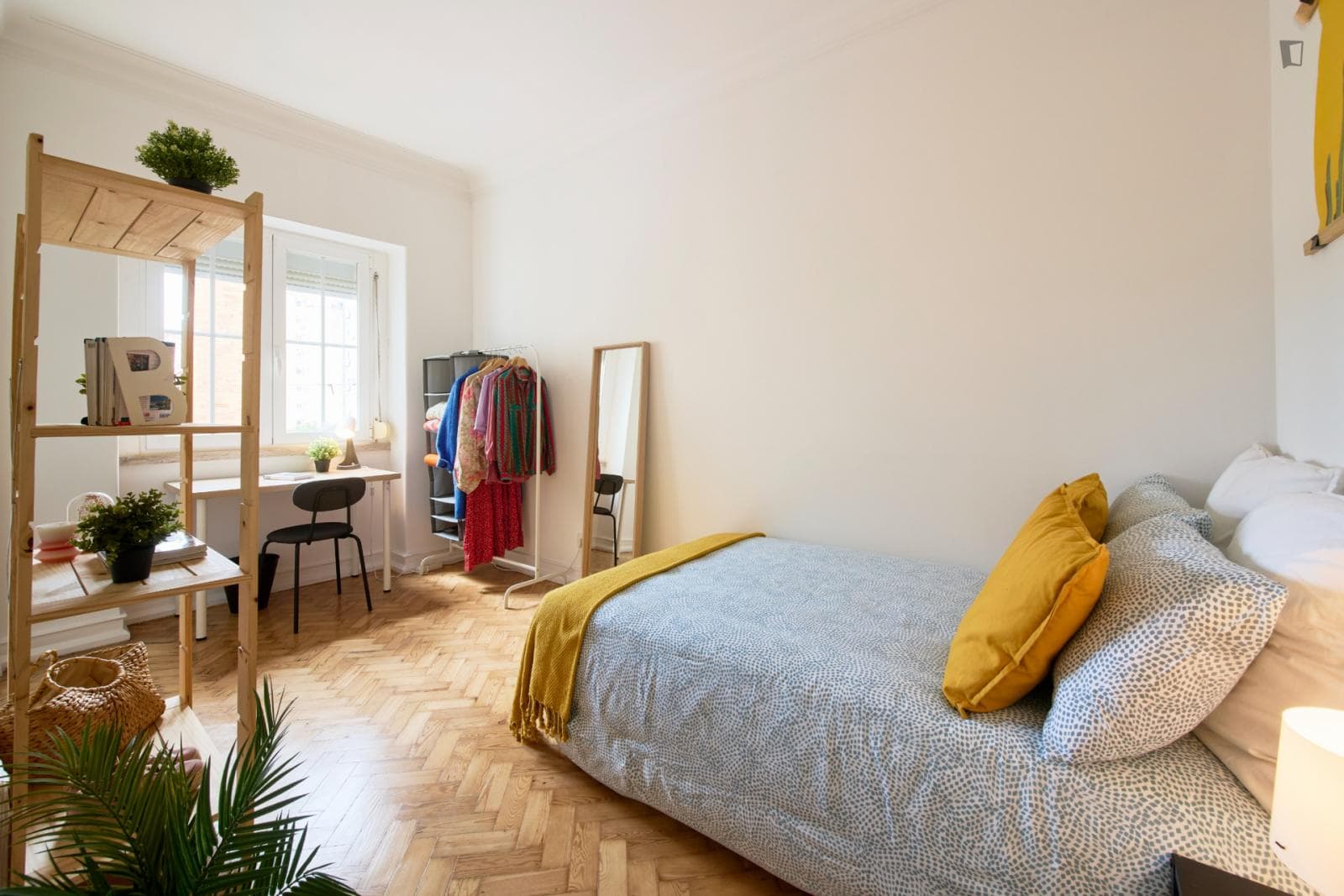 Nice double ensuite bedroom photo 1