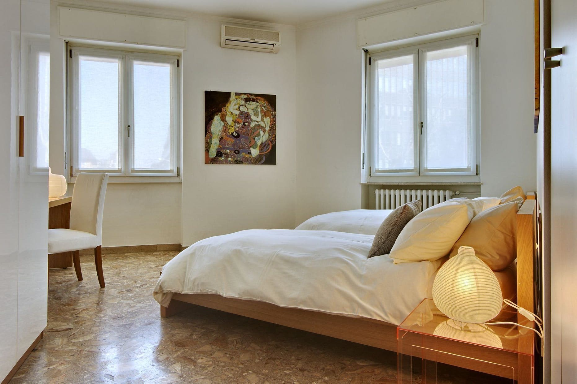 Isola photo 1