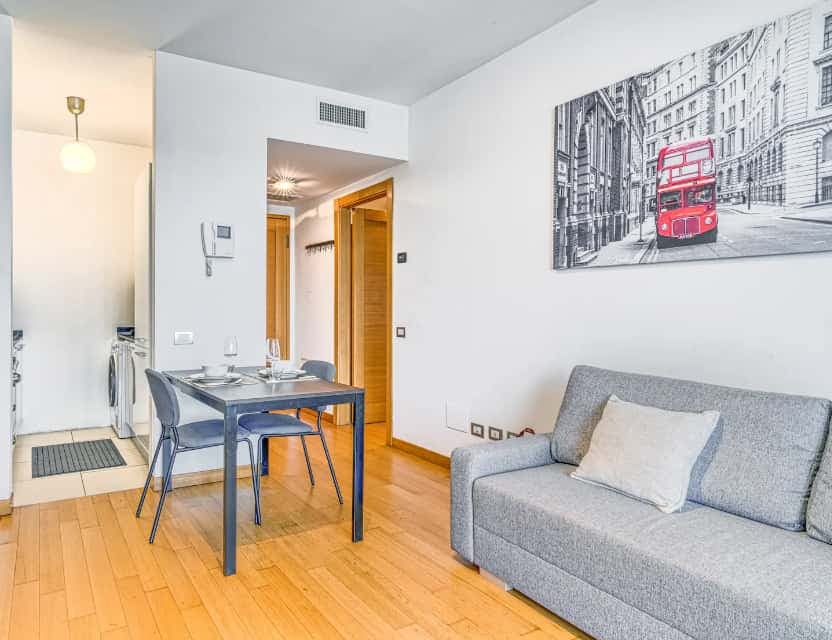 Appartamento con Garage e Balcone ai Navigli - IULM photo 1