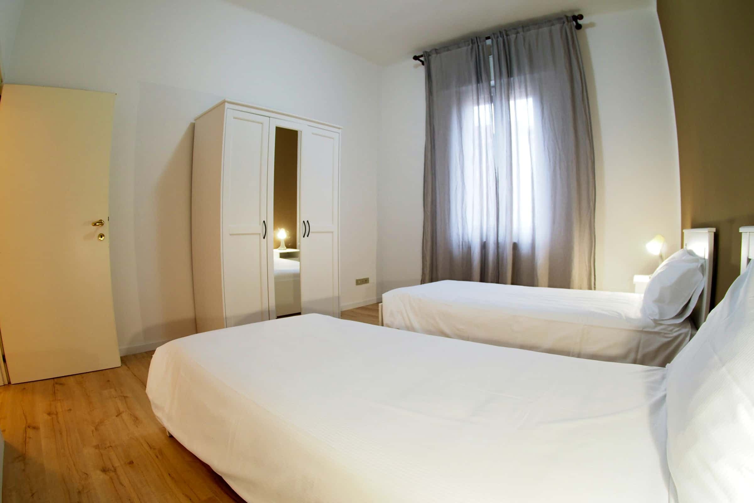 Via Giuseppe Bentivogli photo 1