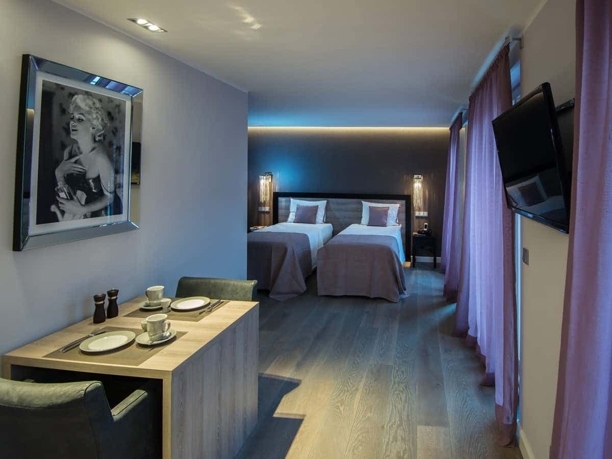 iSEVEN- Cosy Apartment in the center of Düsseldorf photo 1