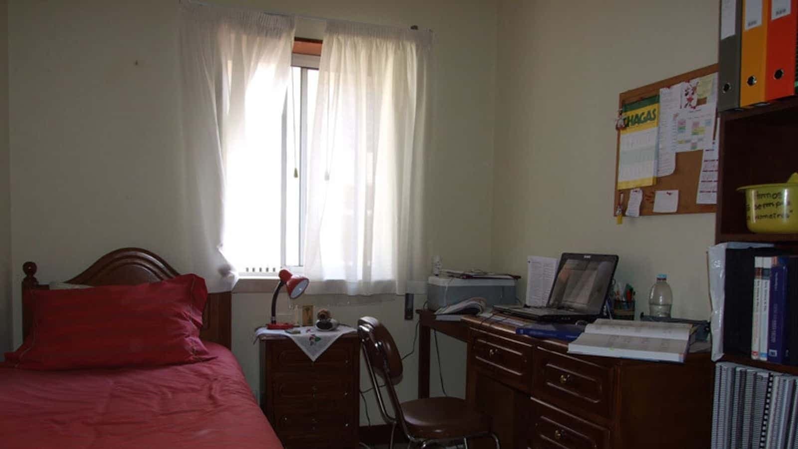 Single room with private bathroom in Coimbra photo 1