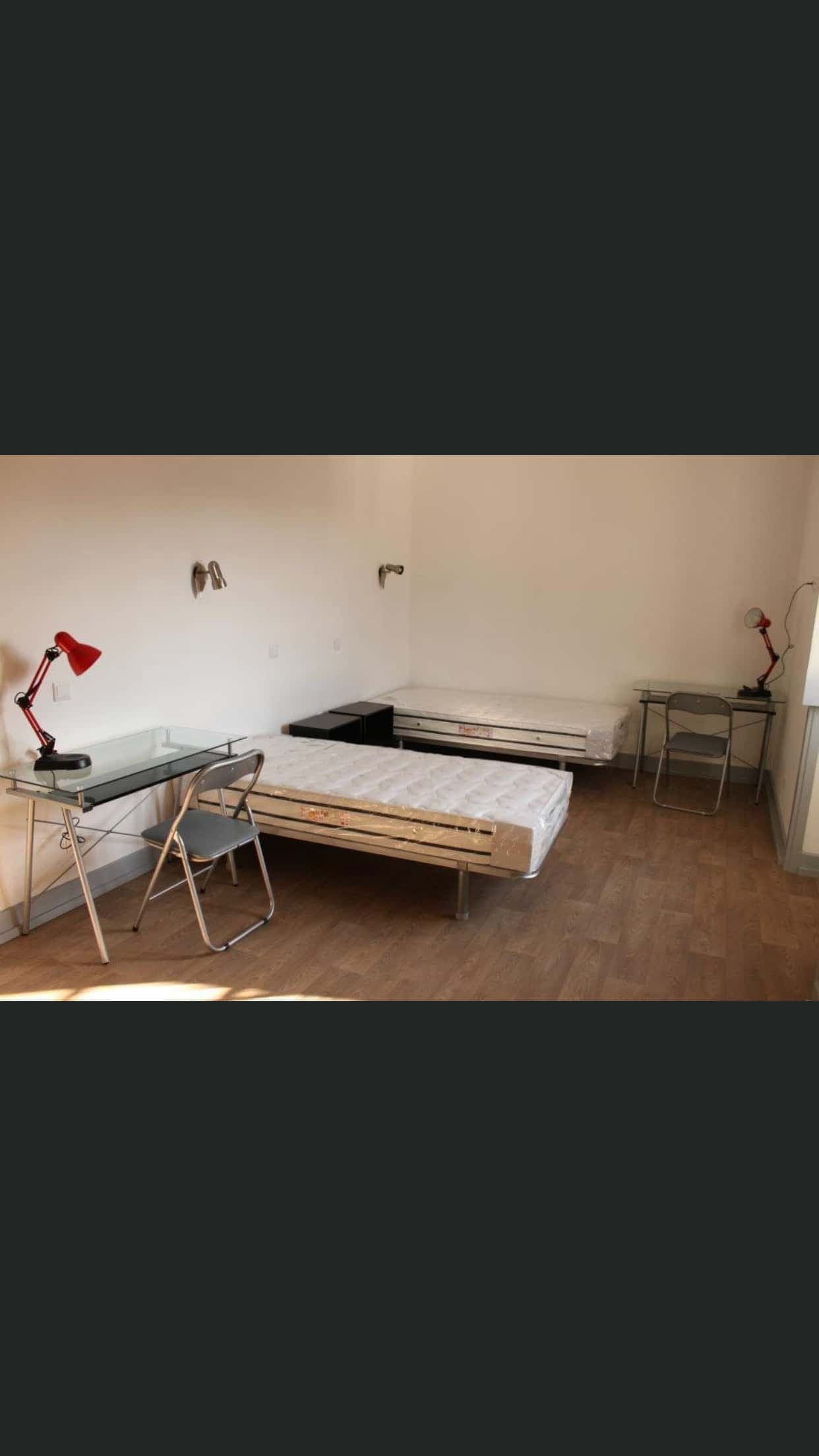Triple Room with private bathroom in Coimbra photo 1