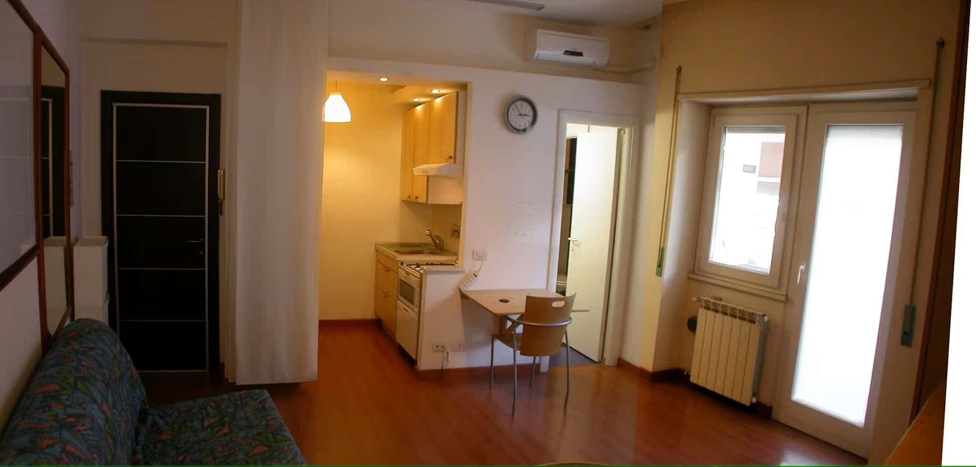 Monolocale in Viale dello Scalo S.Lorenzo disponibile solo per il mese di settembre 2024 photo 1