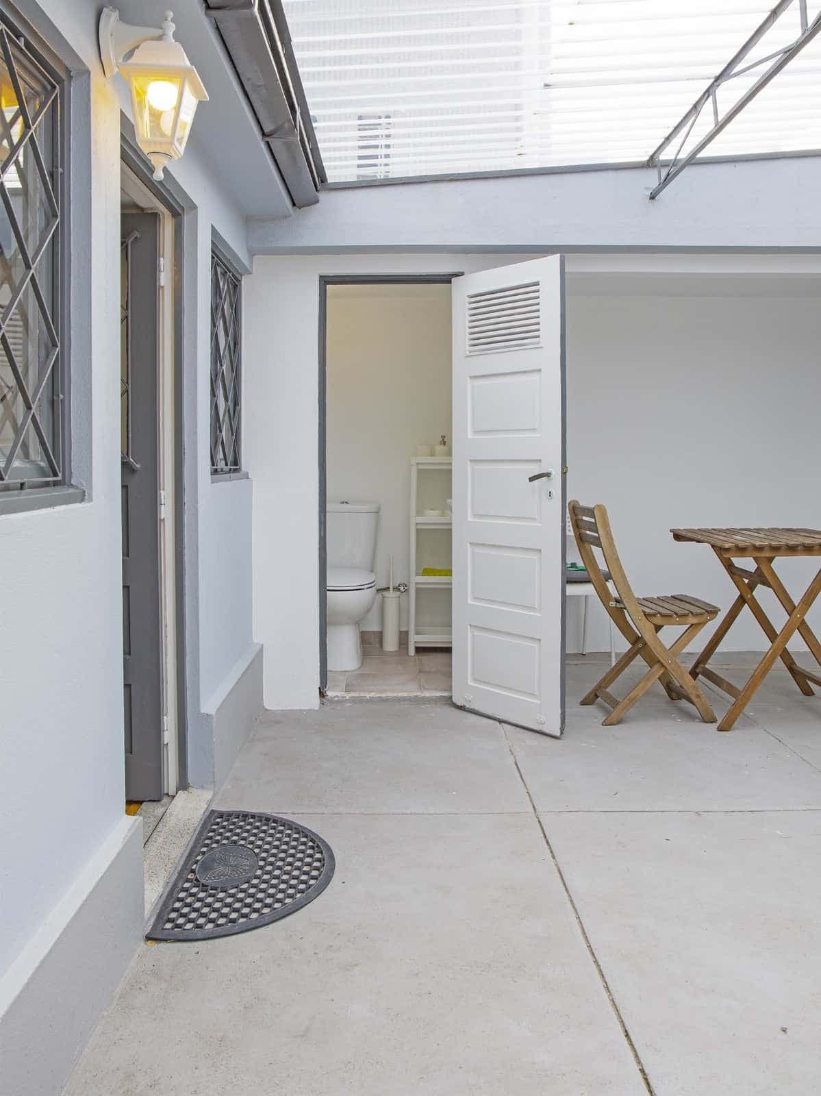 Rooftop Room at the Beach House in Matosinhos - Room 6 photo 1