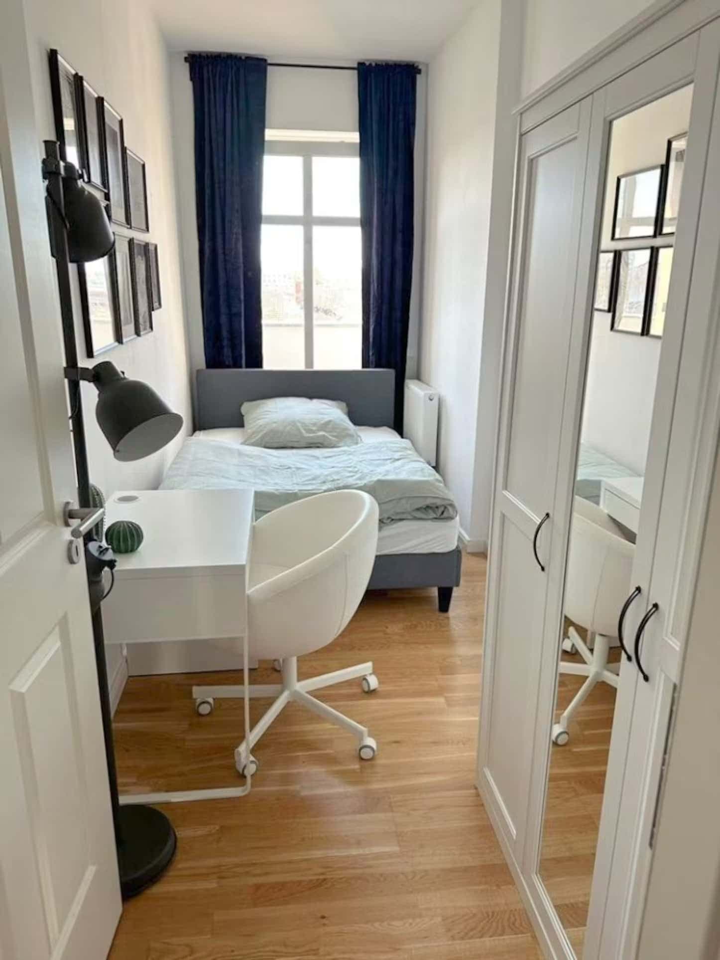 Revaler Straße 4th Floor - Small Room w/ Balcony 1 photo 1