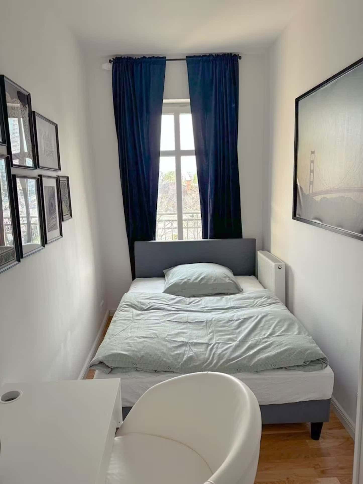 Revaler Straße 4th Floor - Small room w/ Balcony 2 photo 1