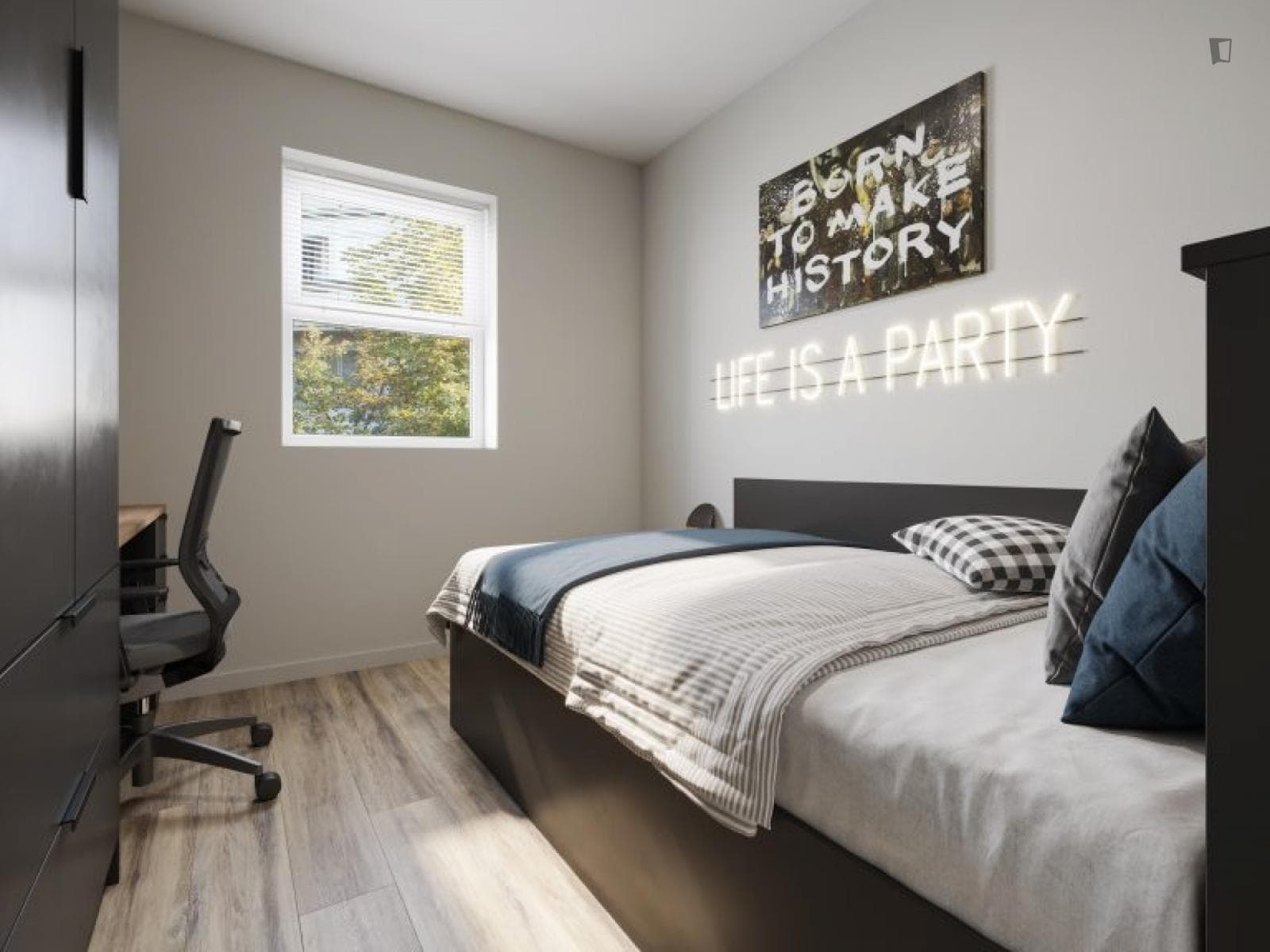 Property photo thumbnail
