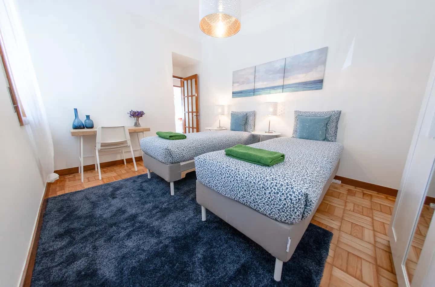 On the Beach House in Matosinhos - Room 2 photo 1