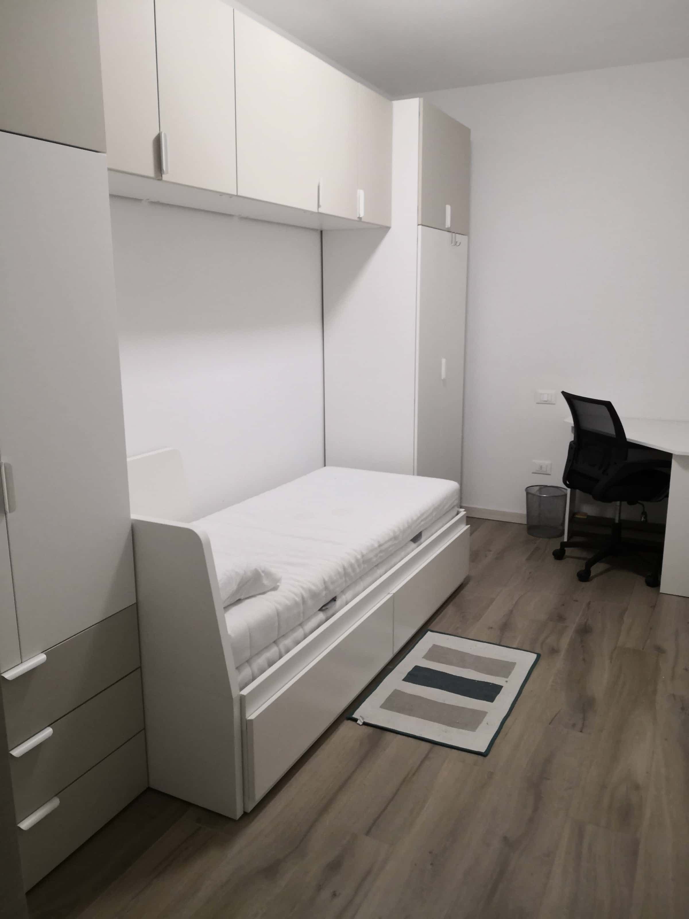 Room in Via Vecchia, Padova for 165 m² with 4 bedrooms photo 1