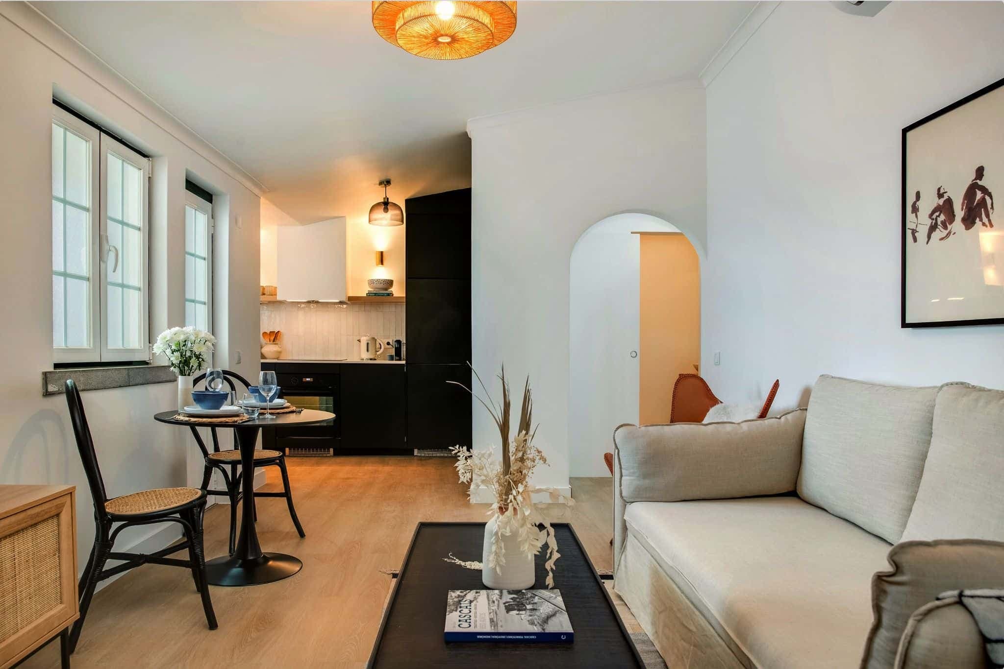 Stunning 2 bedroom apartment in historic Cascais photo 1