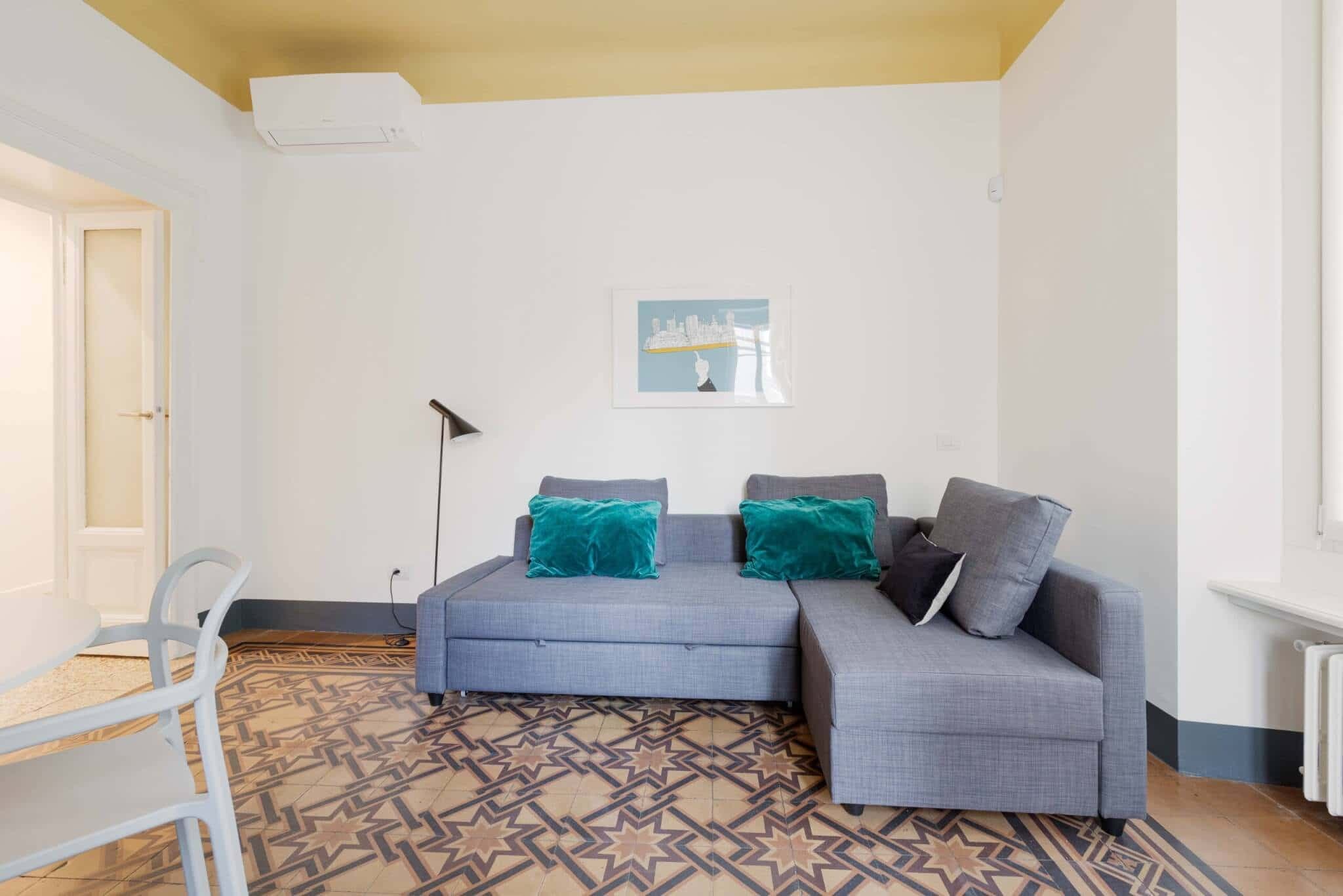 Porta Romana apartment with terrace photo 1