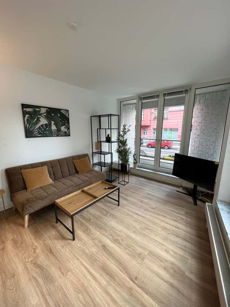 Kira - hell und schön in Schöneberg wohnen photo 1