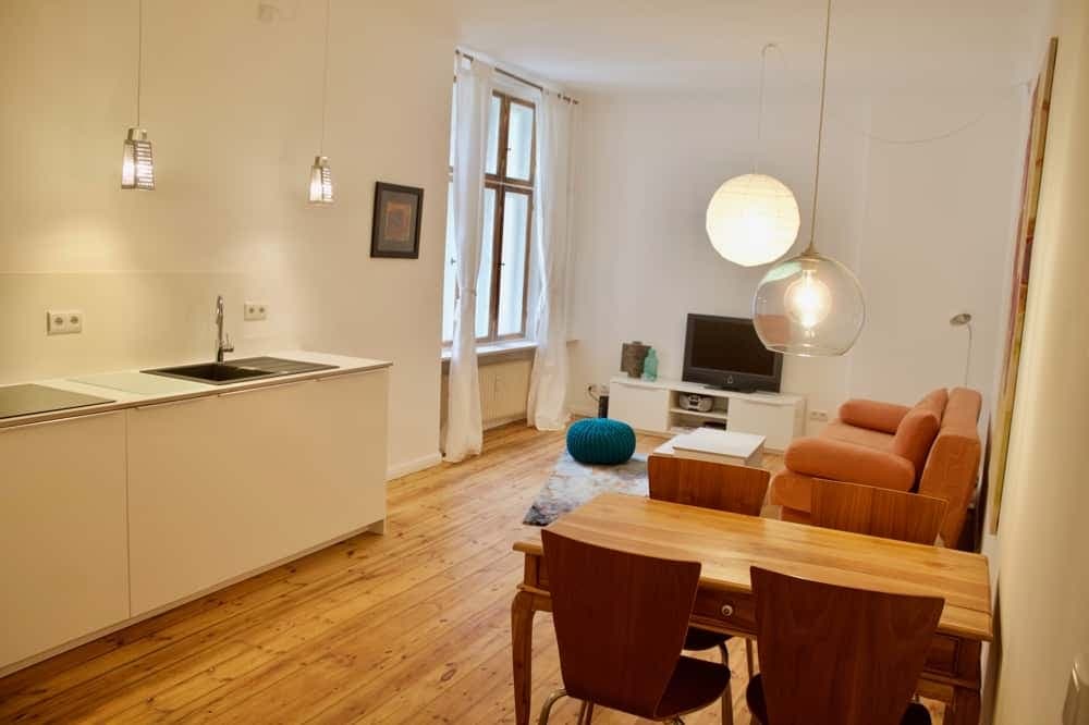 Trixi - frisch sanierte Altbauwohnung im Sprengl Kiez photo 1