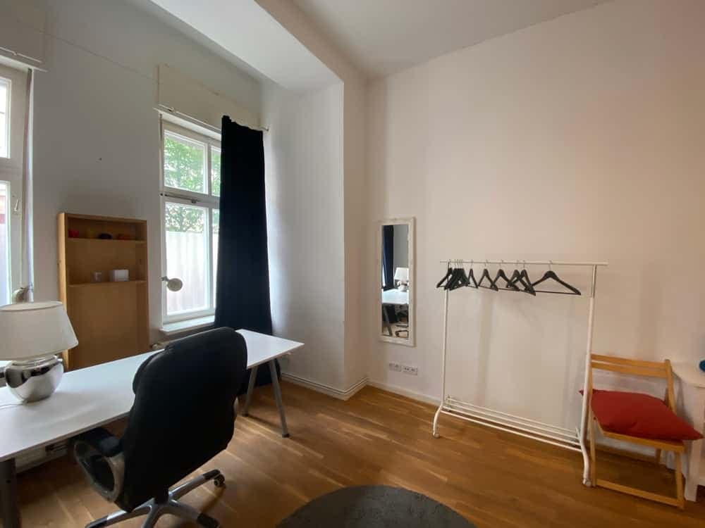 'Dean' - Charmante 4 Zimmer Wohnung nahe Mauerpark photo 1