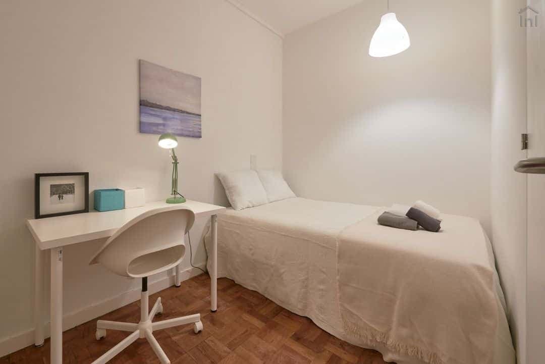 Modern single interior bedroom in Saldanha - Room 9 photo 1