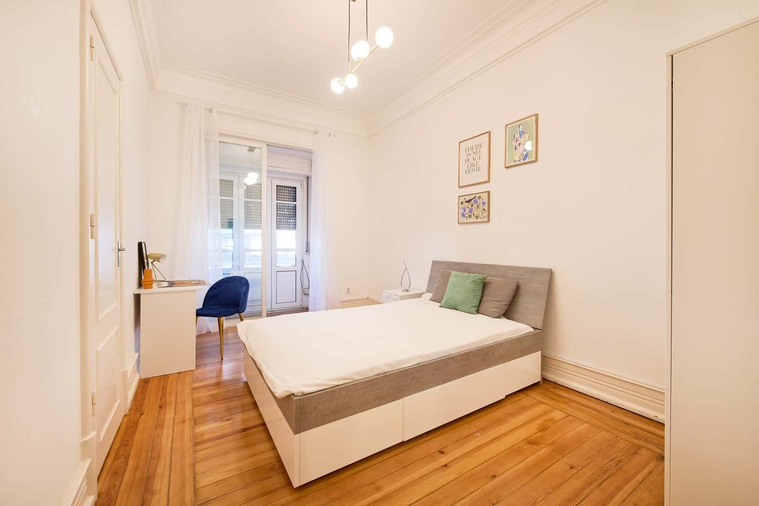 Room 3 - 71. Avenida Álvares Cabral 28 1E photo 1