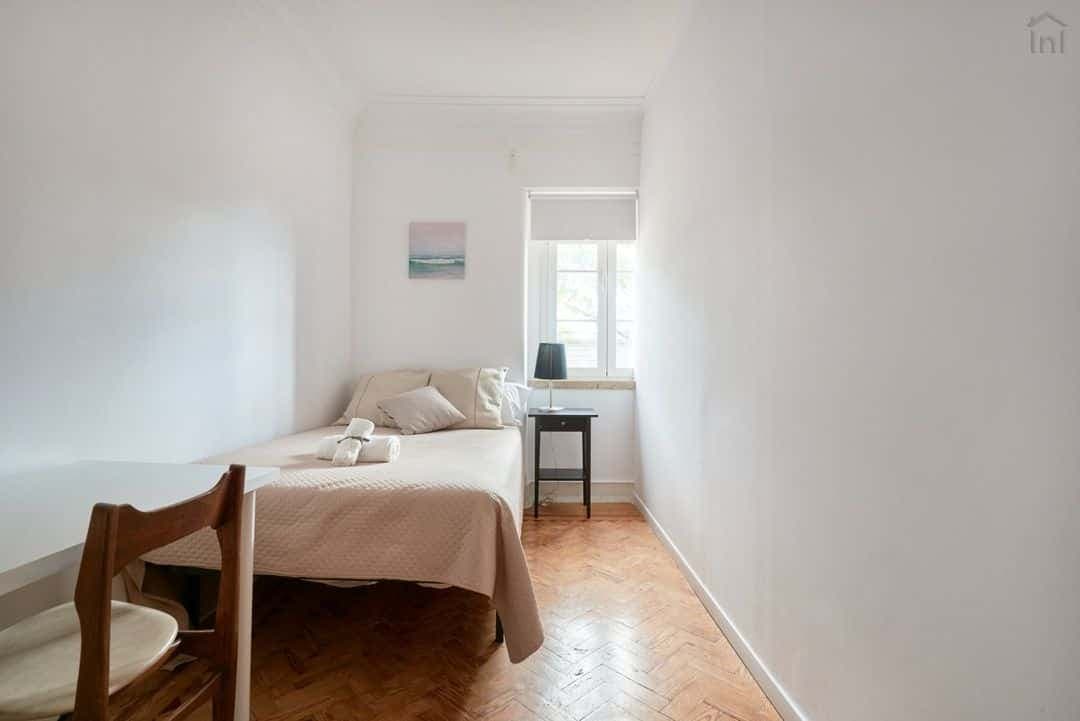 Luminous double bedroom in Alameda - Room 4 photo 1