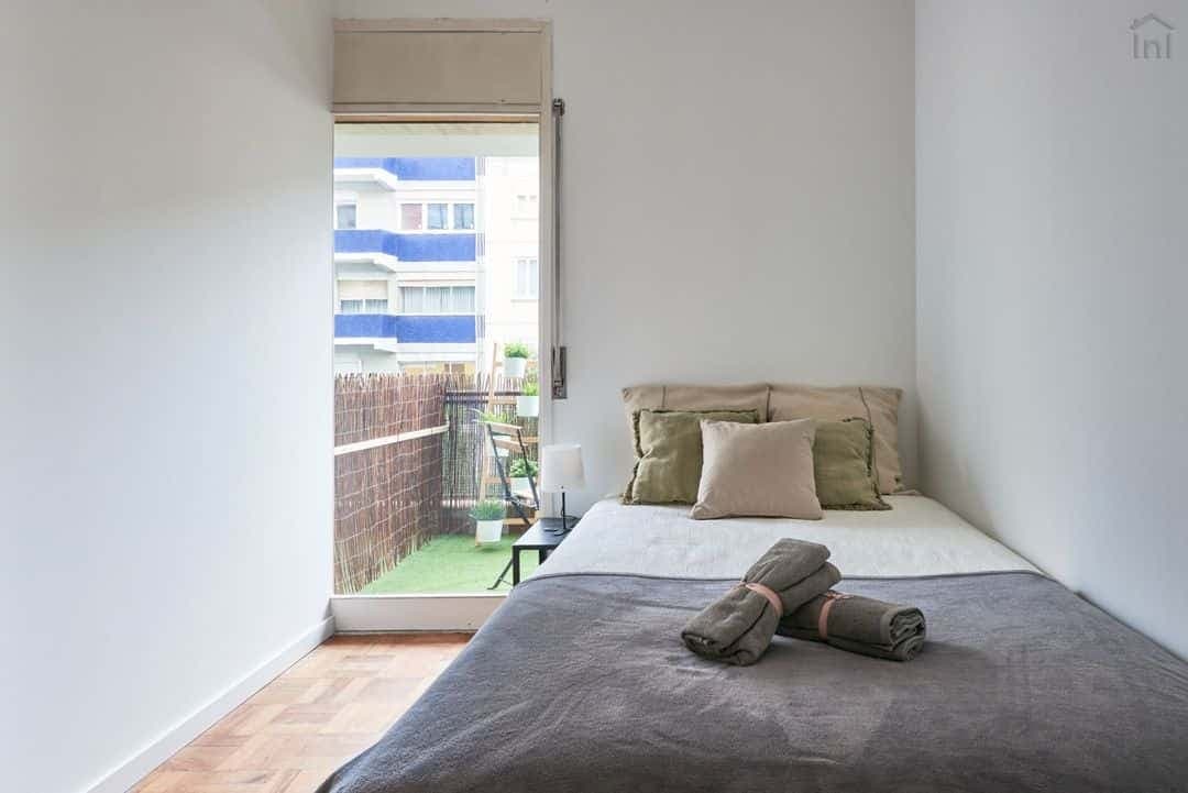 New double bedroom with balcony in Saldanha - Room 7 photo 1