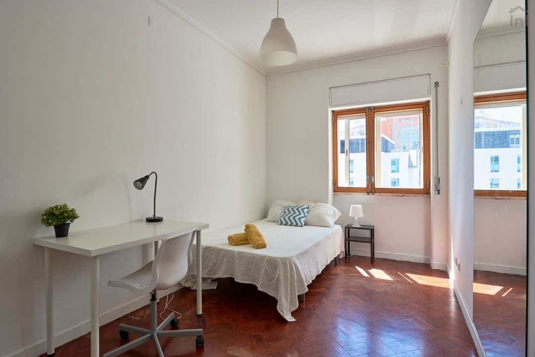 Bright double bedroom in Saldanha - Room 4 photo 1