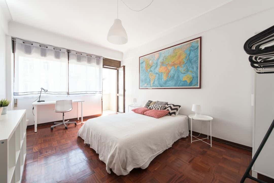 Cozy double bedroom with balcony in Saldanha - Room 6 photo 1
