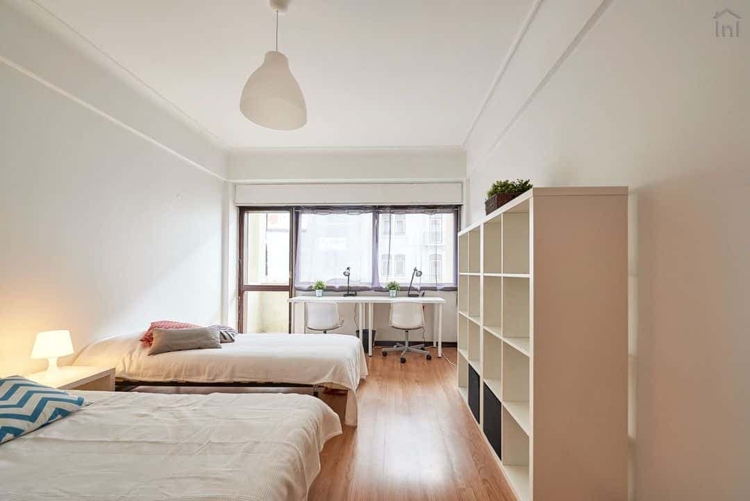 Comfortable twin bedroom with balcony in Saldanha - Room 6 photo 1