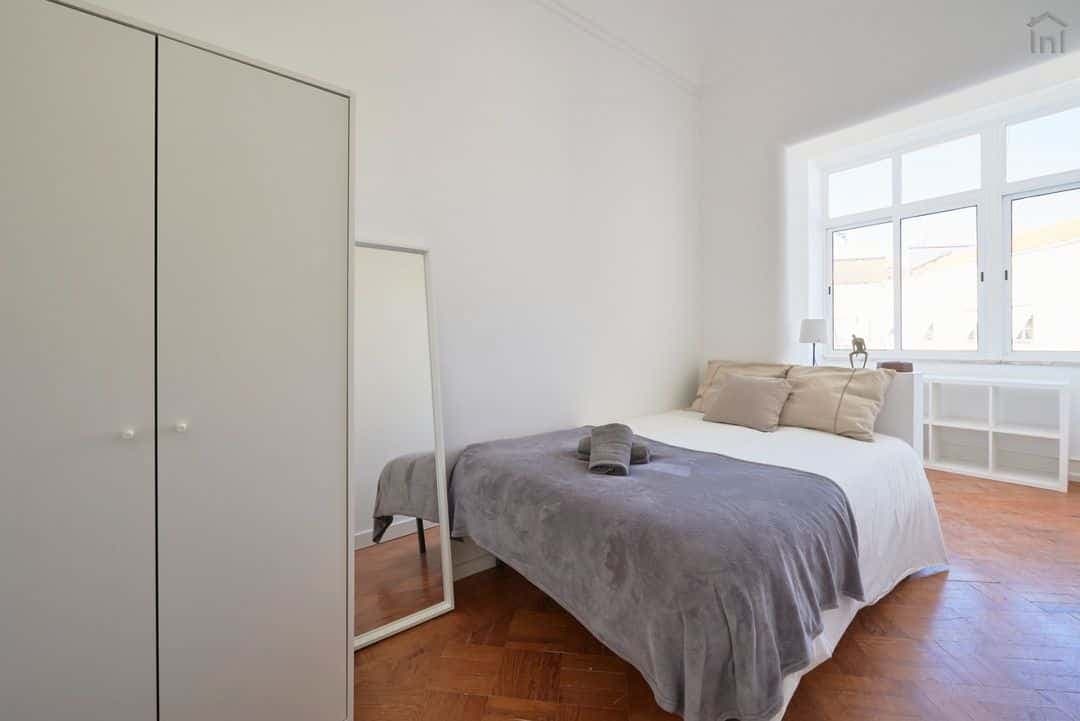 Comfortable double bedroom in Alameda - Room 9 photo 1